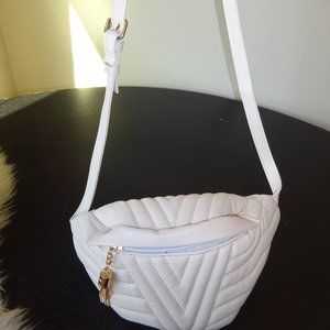 White Belt bag quilted